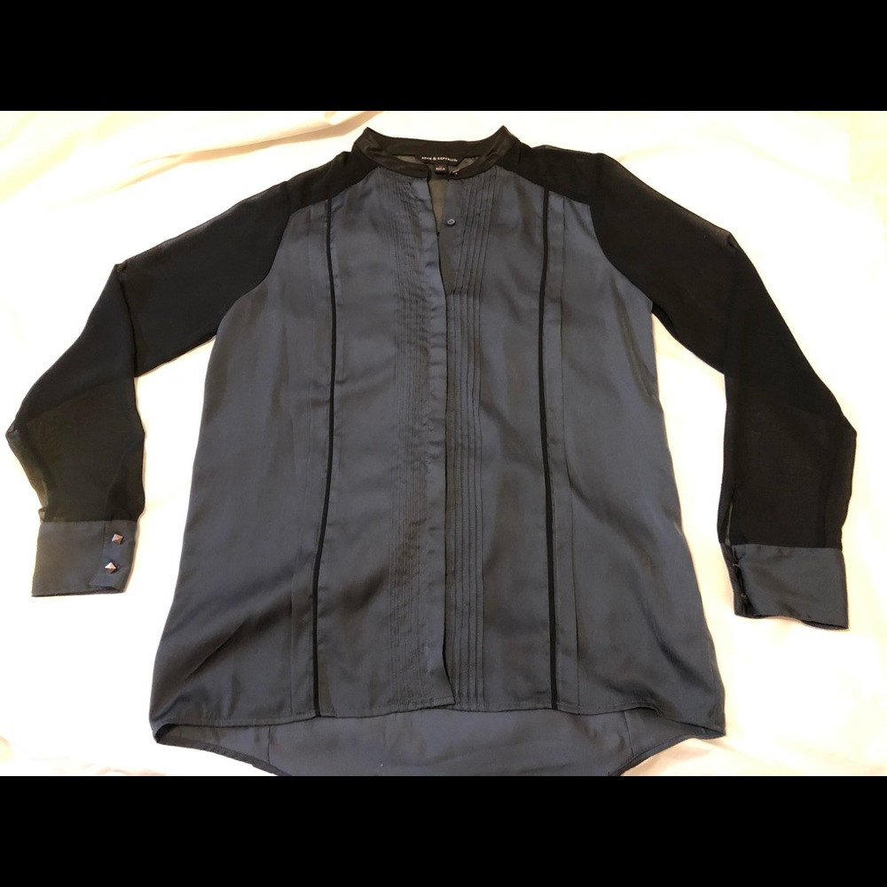 Rock & Republic Black and Gray top Medium